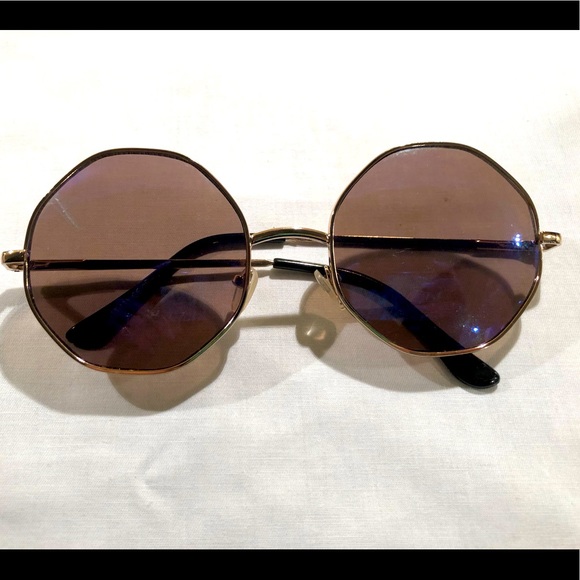 90’s style round gold-rimmed sunglasses with purple-blue polarization effect. - Picture 2 of 2